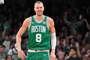 波神回归绿军冲冠有底气 总决赛打东契奇正名？