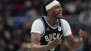 Mahjong-字母哥直呼带不动！特纳+罗林斯+小波特合计24中4 外线14中2